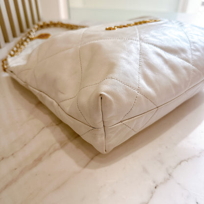 Chanel 22 Small White GHW