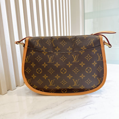LV Monogram Menilmontant PM