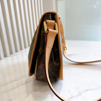 LV Monogram Menilmontant PM
