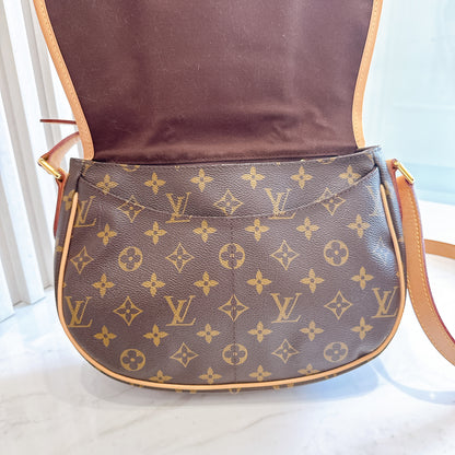 LV Monogram Menilmontant PM