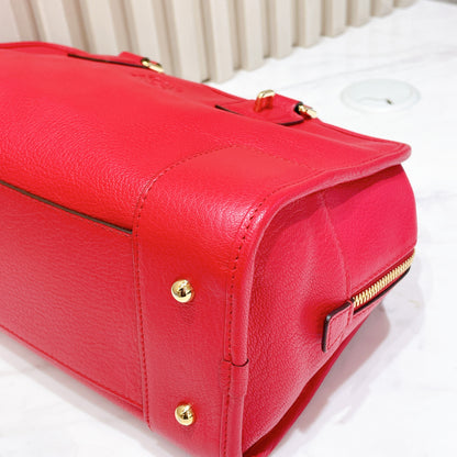 Loewe Amazona 28 in Red