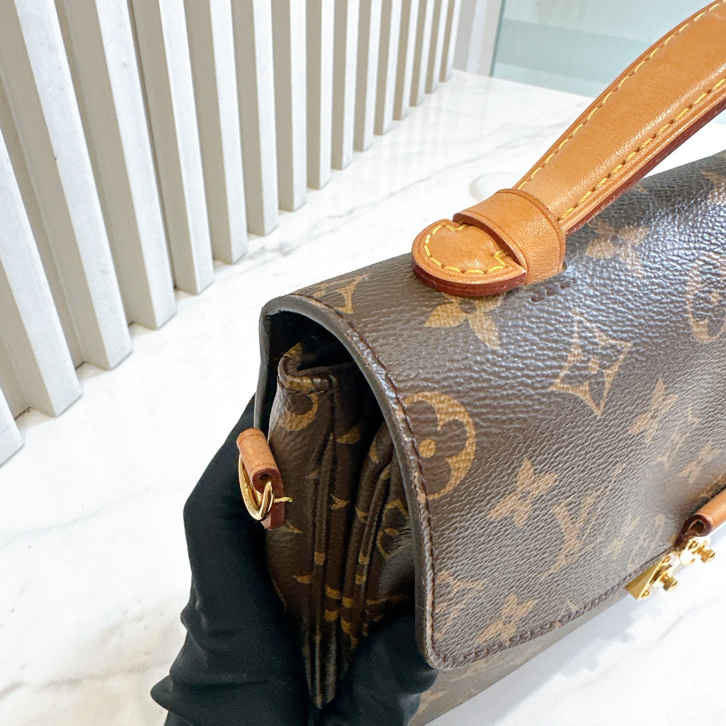 LV Monogram Pochette Metis