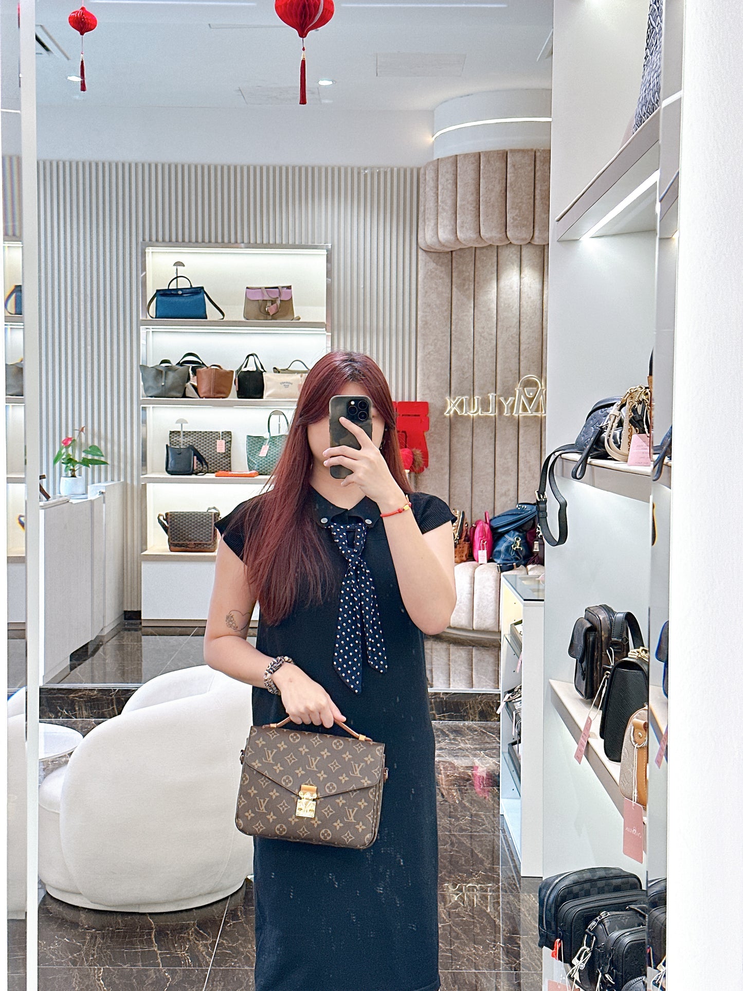 LV Monogram Pochette Metis