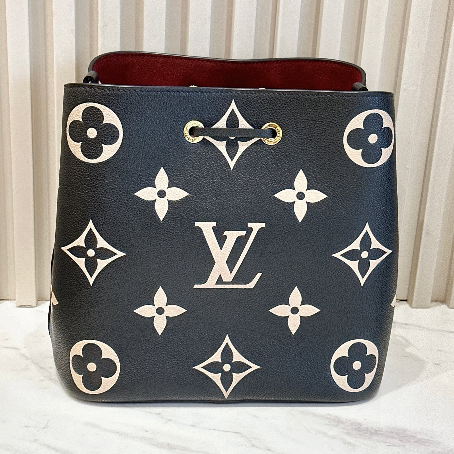 LV Neo Noe Black and Creme