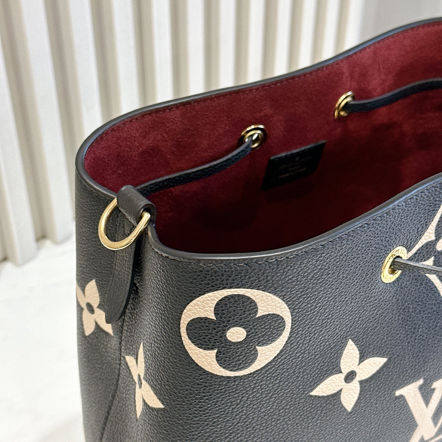 LV Neo Noe Black and Creme