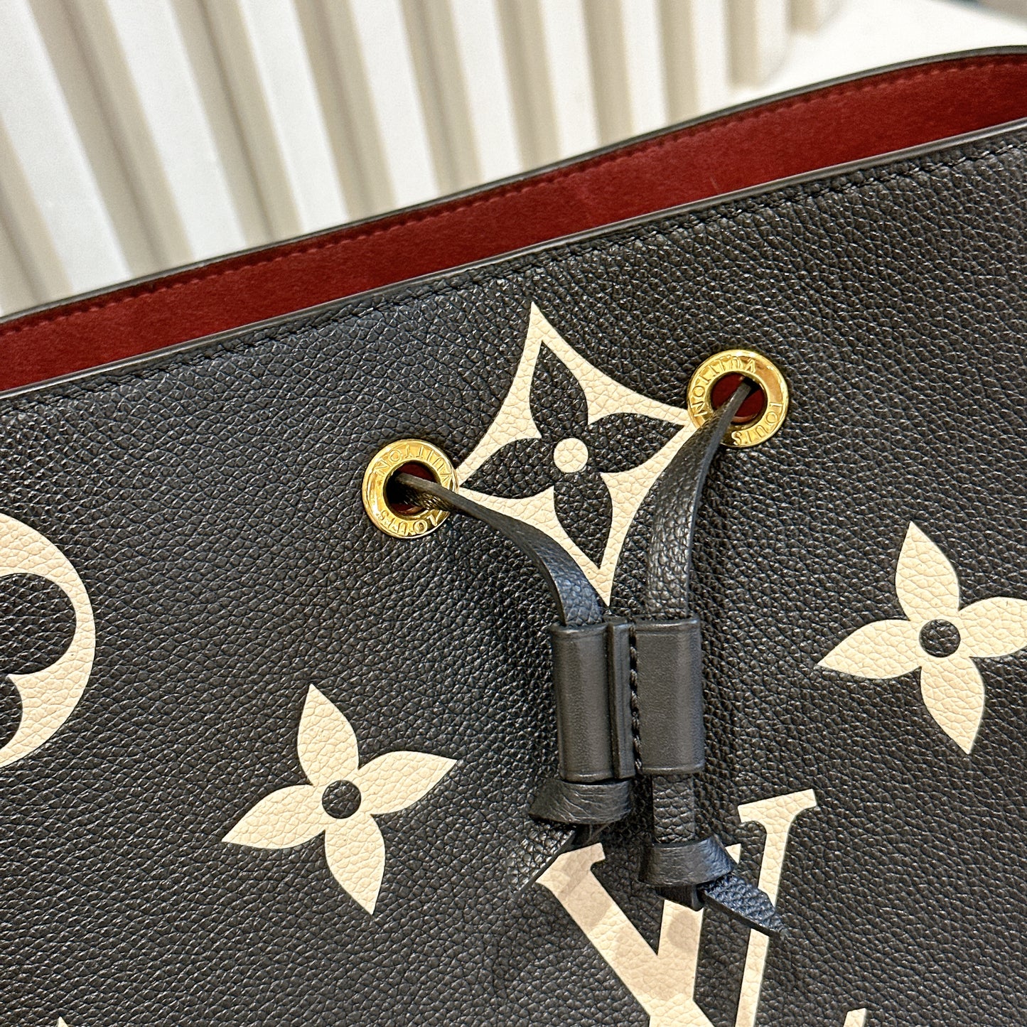 LV Neo Noe Black and Creme