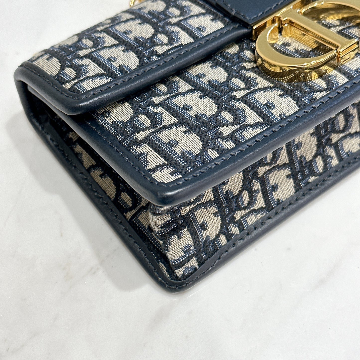 Dior Montaigne 30 East West