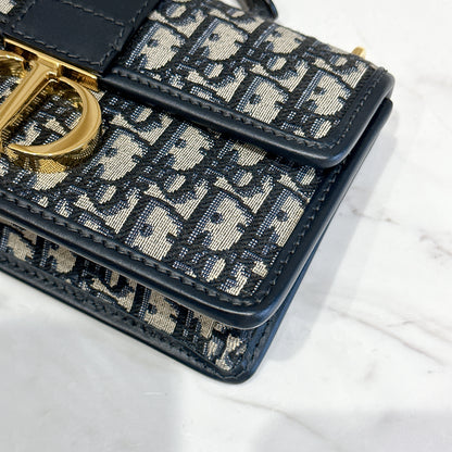 Dior Montaigne 30 East West