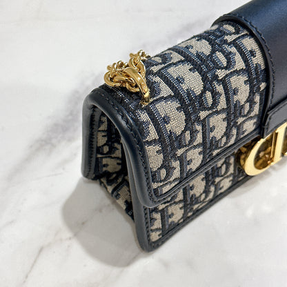 Dior Montaigne 30 East West