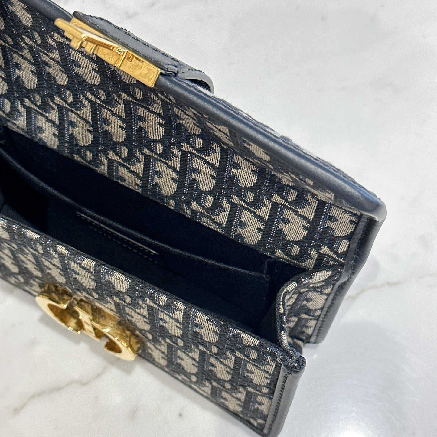 Dior Montaigne 30 Chain Bag