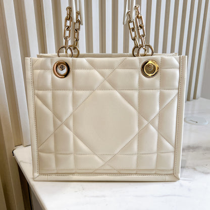 Dior Tote Bag Essential Archi Cannage White
