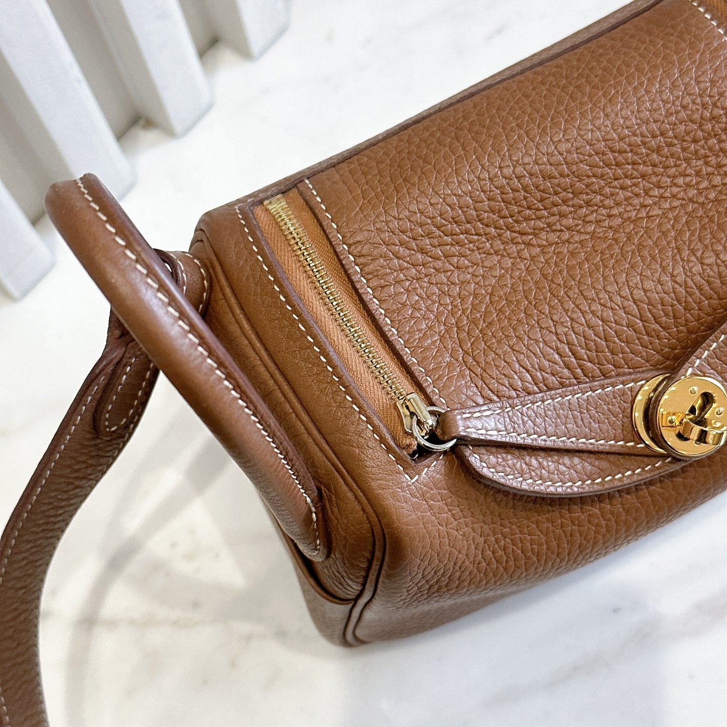 Hermes Mini Lindy in Gold
