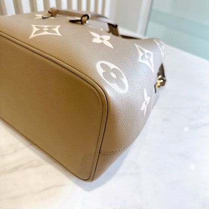 LV Neo Noe MM in Tourterelle / Creme