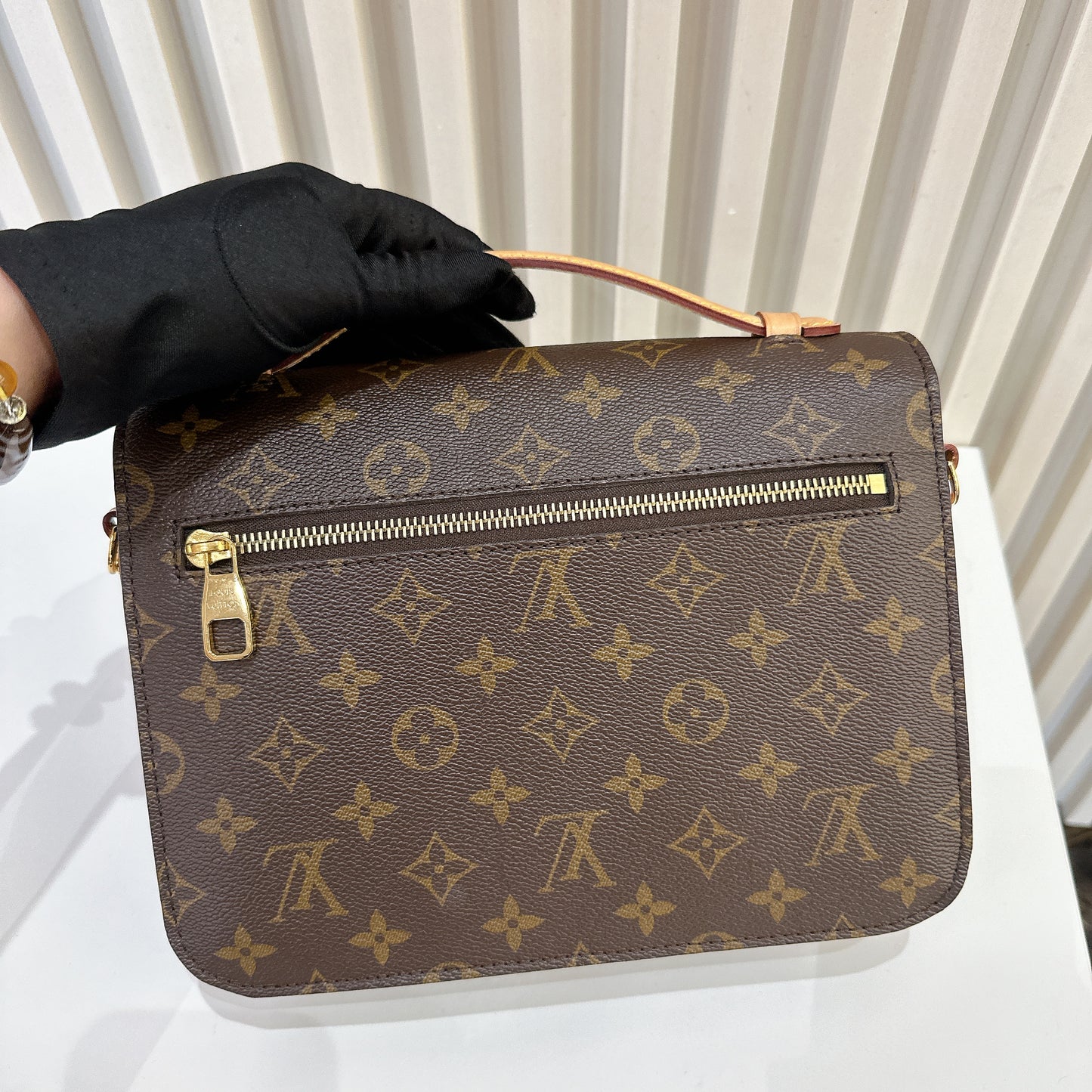 LV Monogram Pochette Metis