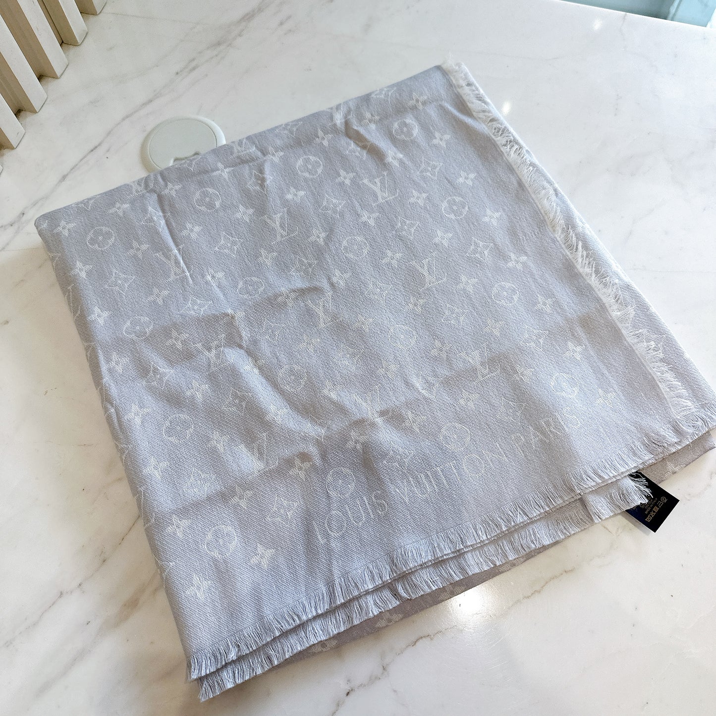 LV My Daily Denim Shawl