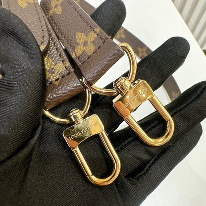 LV Monogram Pochette Metis