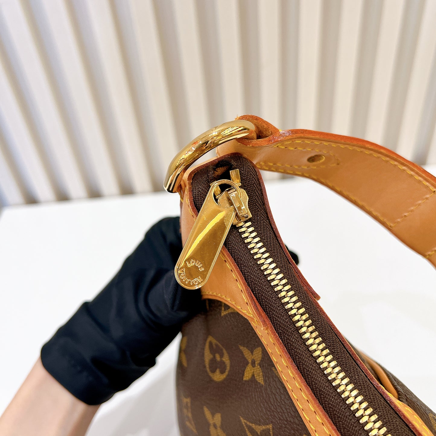LV Monogram Thames GM
