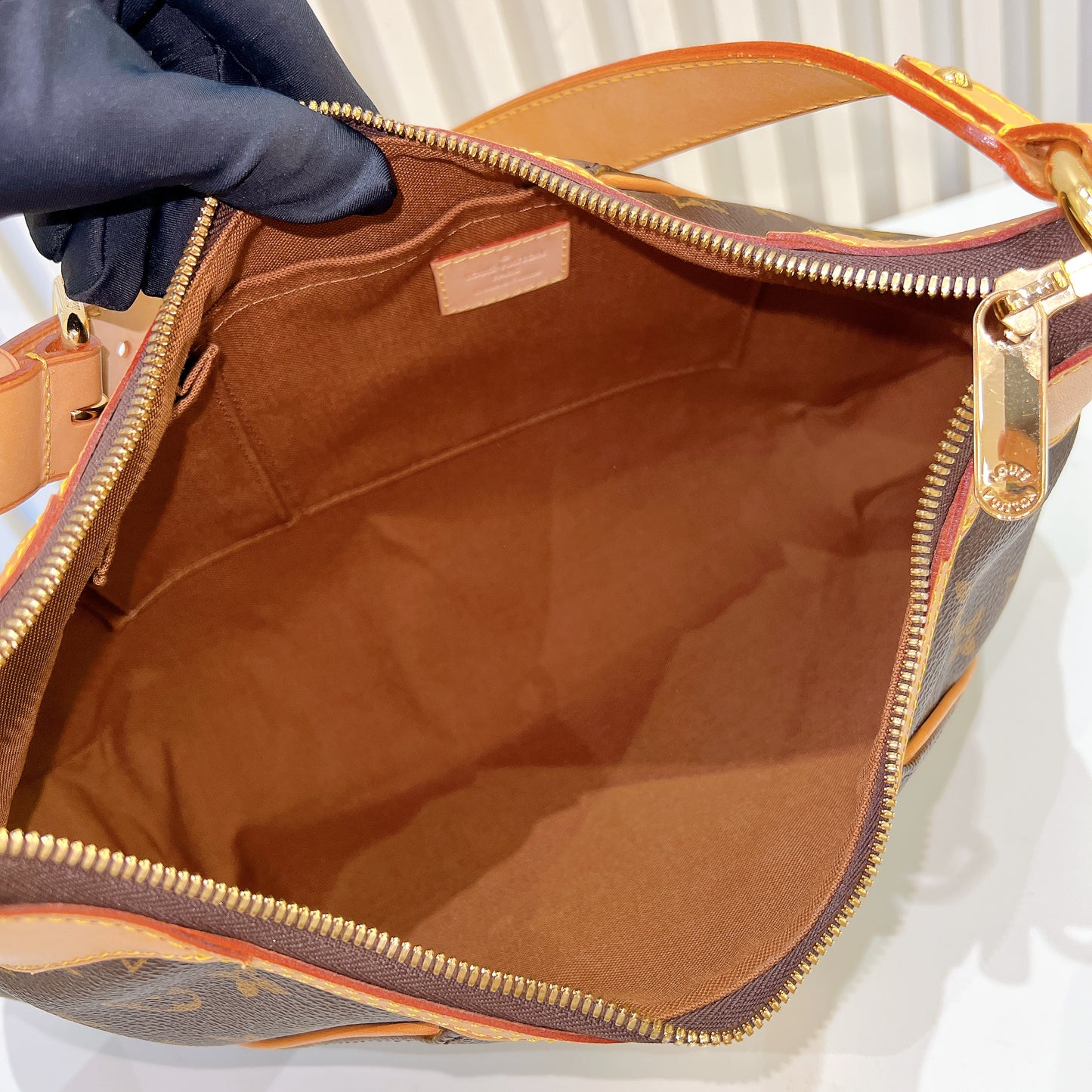LV Monogram Thames GM