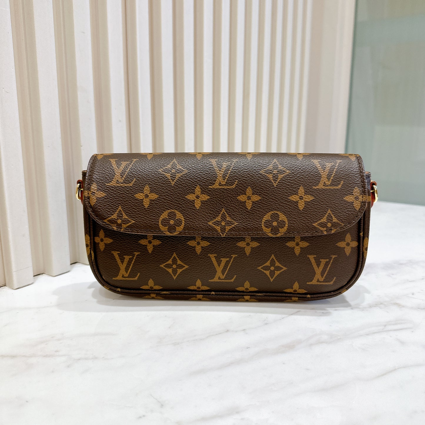 LV Monogram Ivy