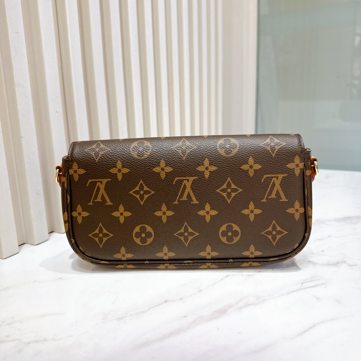 LV Monogram Ivy