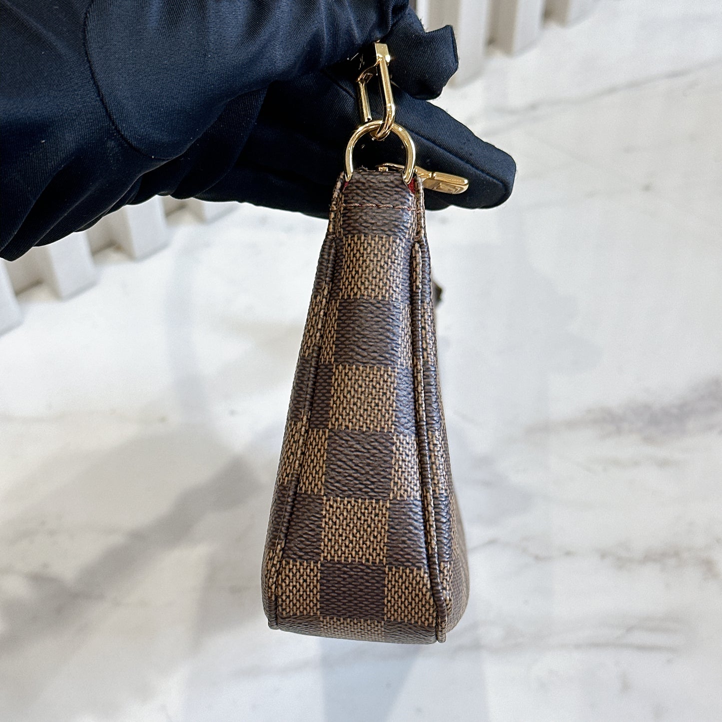LV Pochette Accessoires in Damier Ebene
