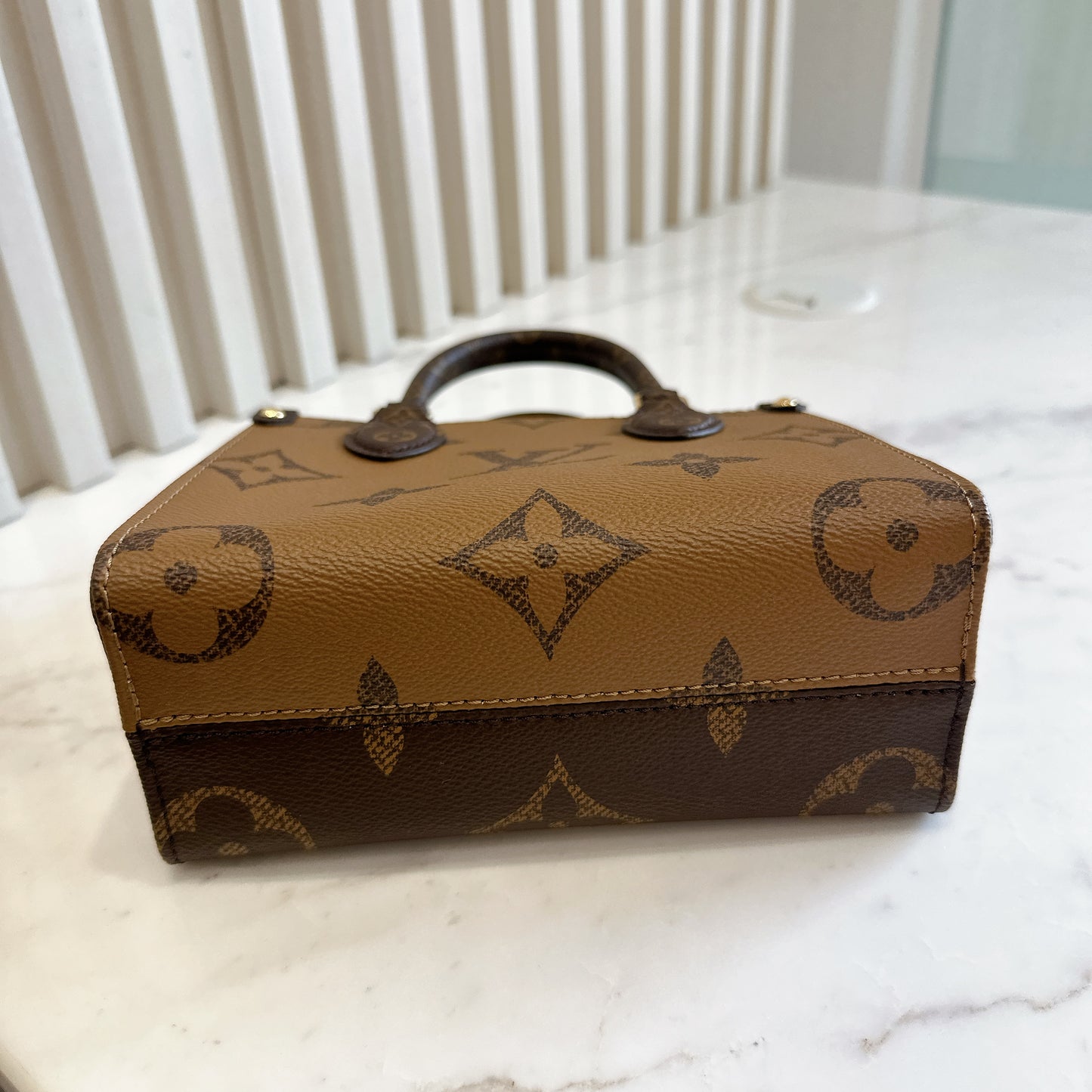 LV Monogram Reverse On The Go BB
