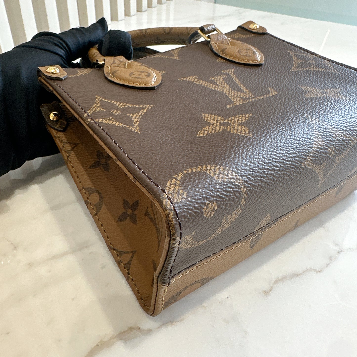 LV Monogram Reverse On The Go BB
