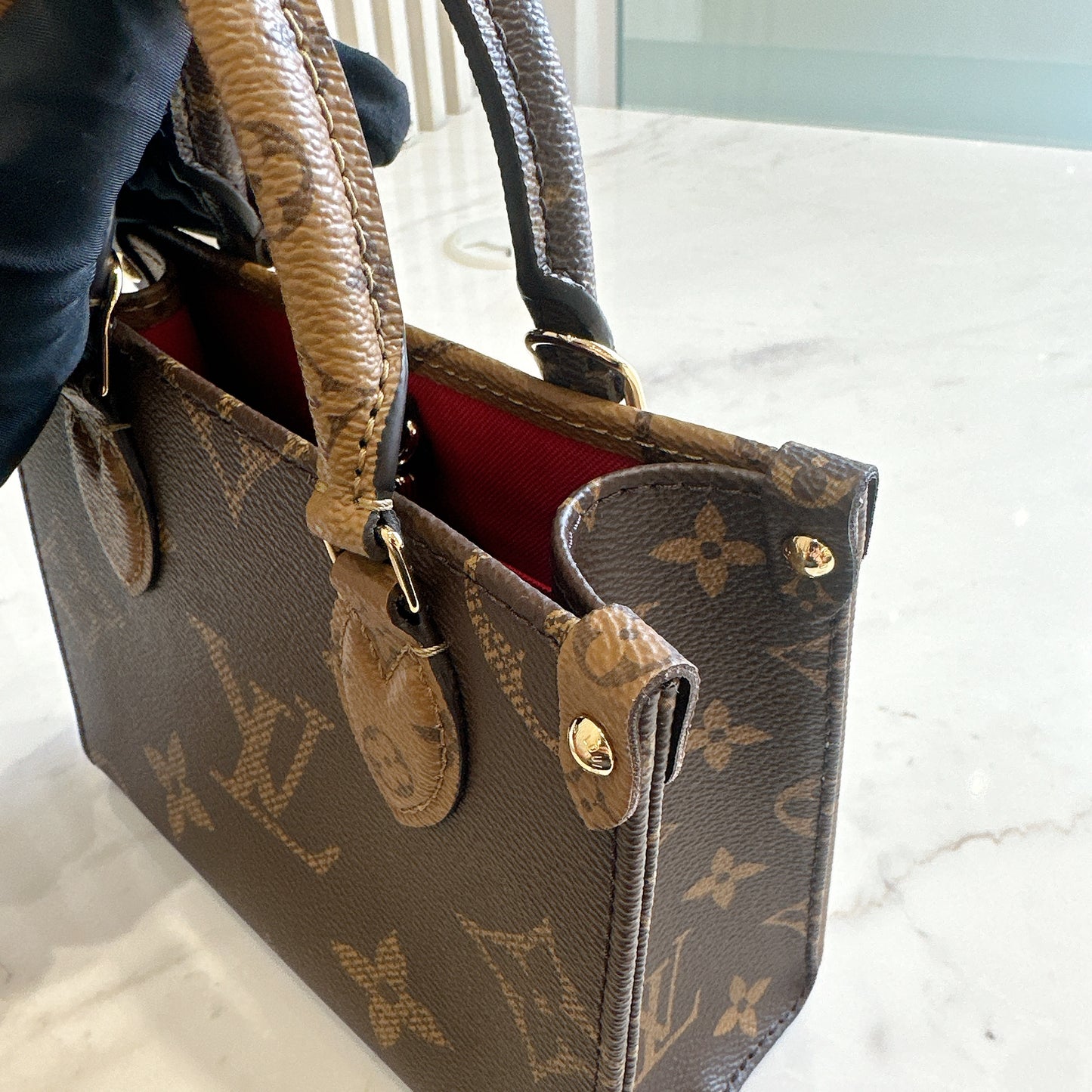LV Monogram Reverse On The Go BB