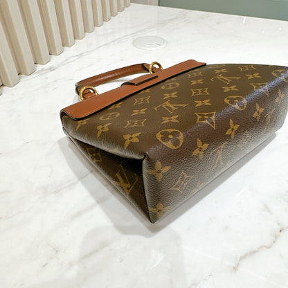 LV Locky BB in Caramel