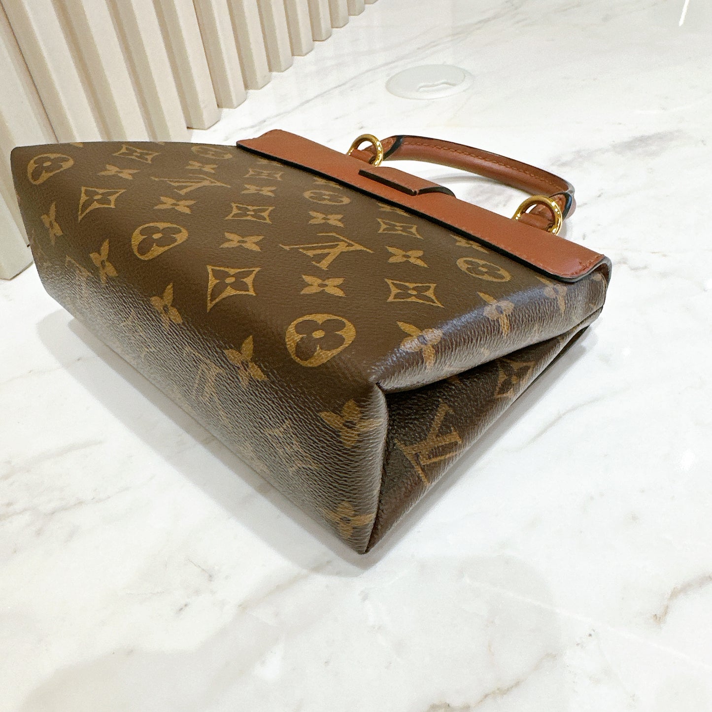 LV Locky BB in Caramel