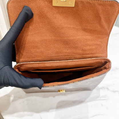 LV Locky BB in Caramel