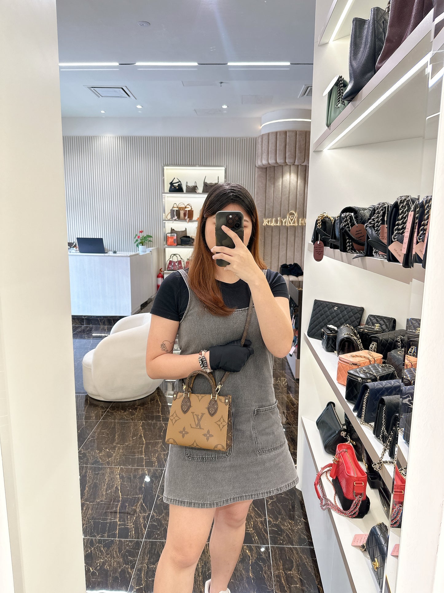 LV Monogram Reverse On The Go BB