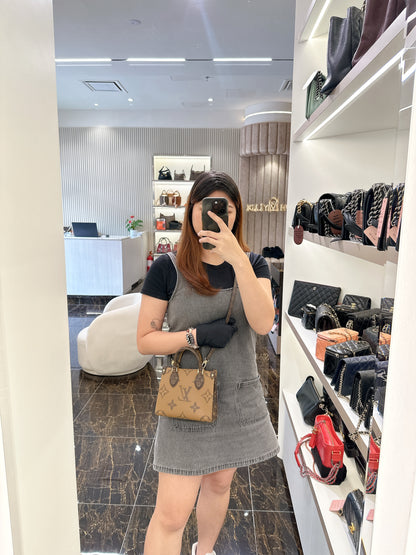 LV Monogram Reverse On The Go BB