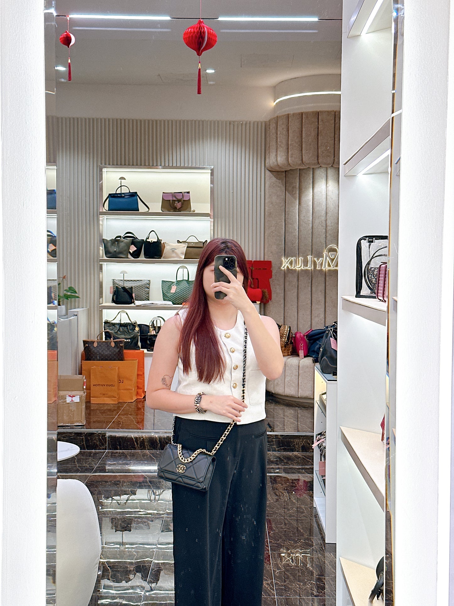 Chanel 19 WOC in Black