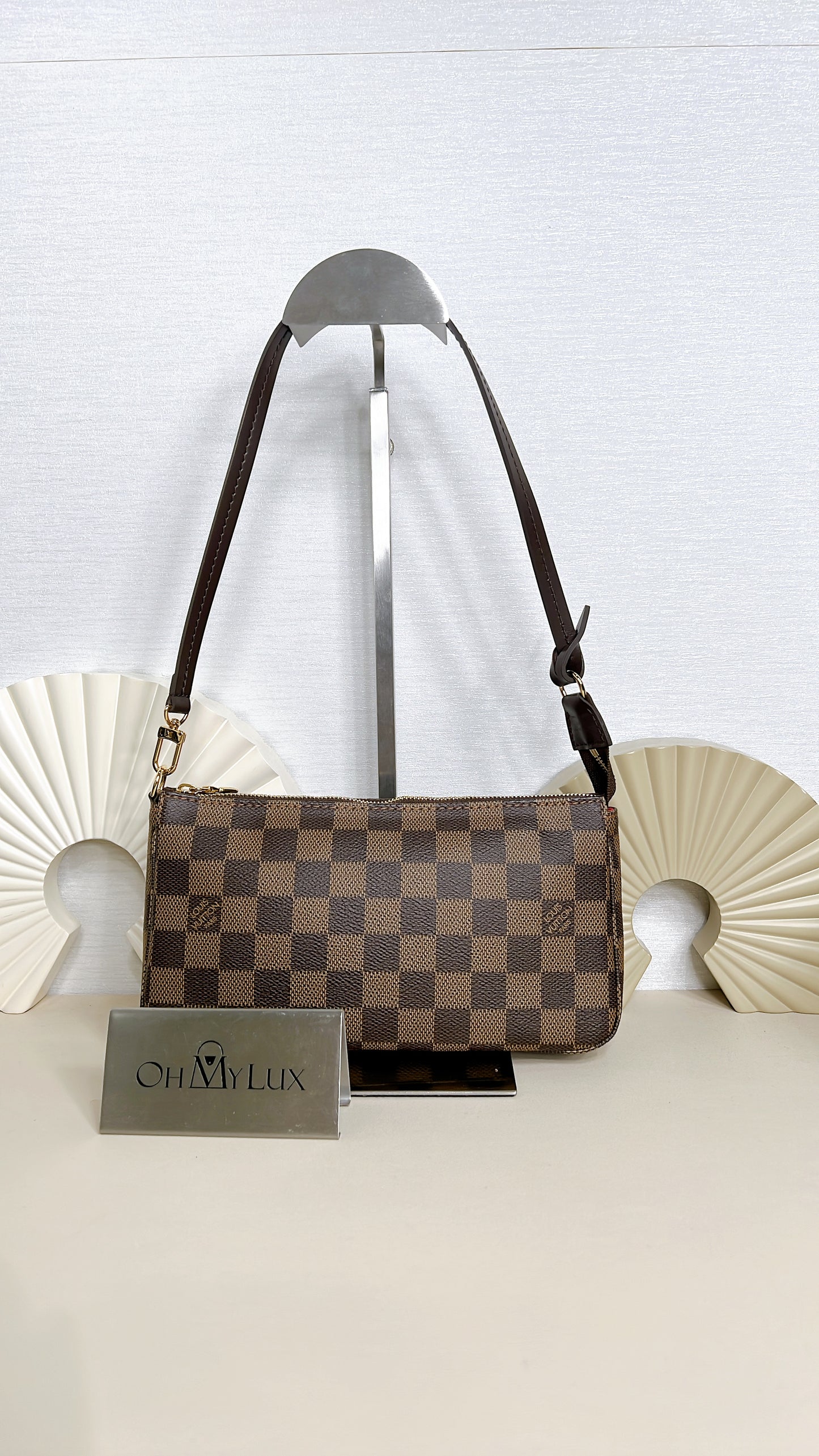 LV Pochette Accessoires in Damier Ebene