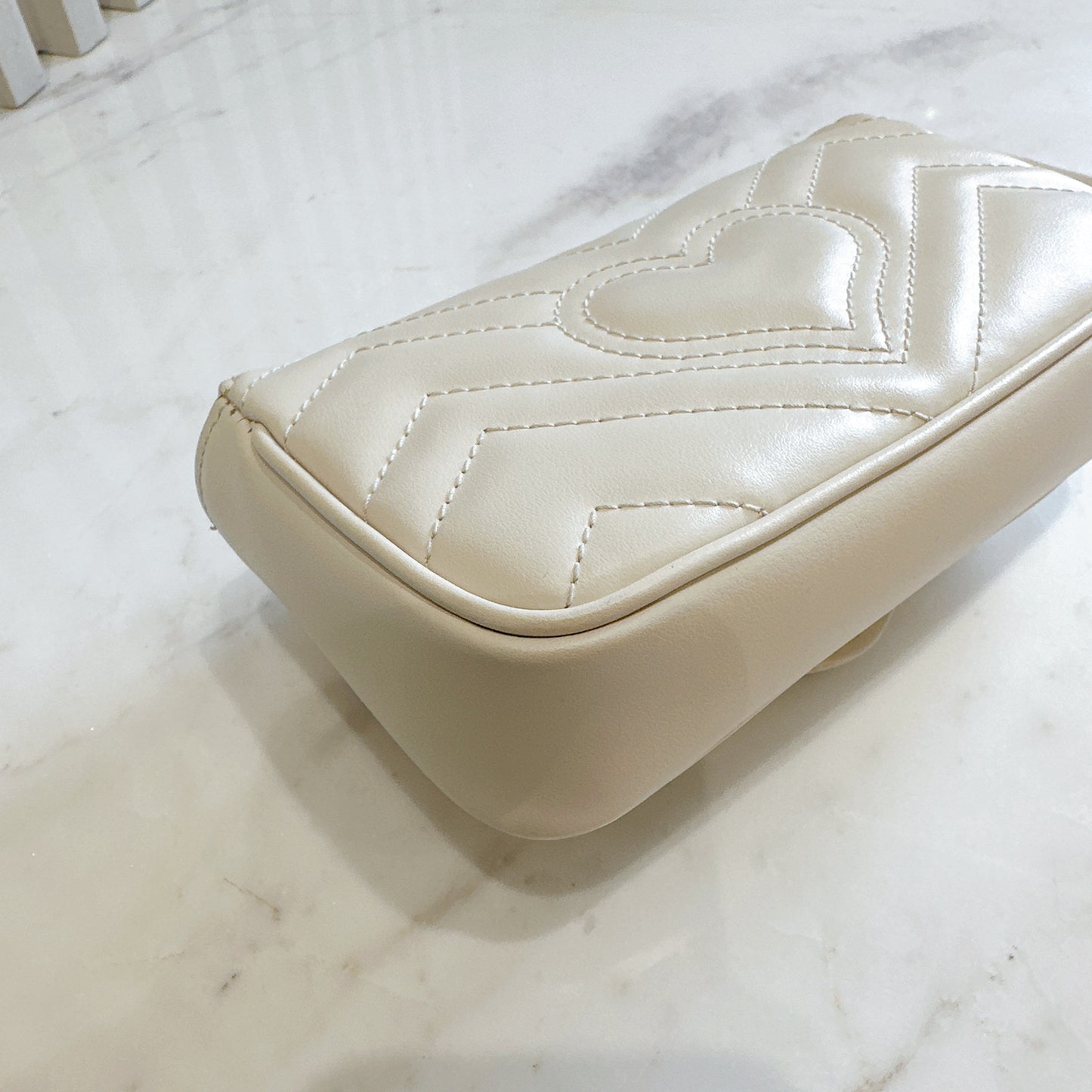 Gucci Marmont Supermini in White