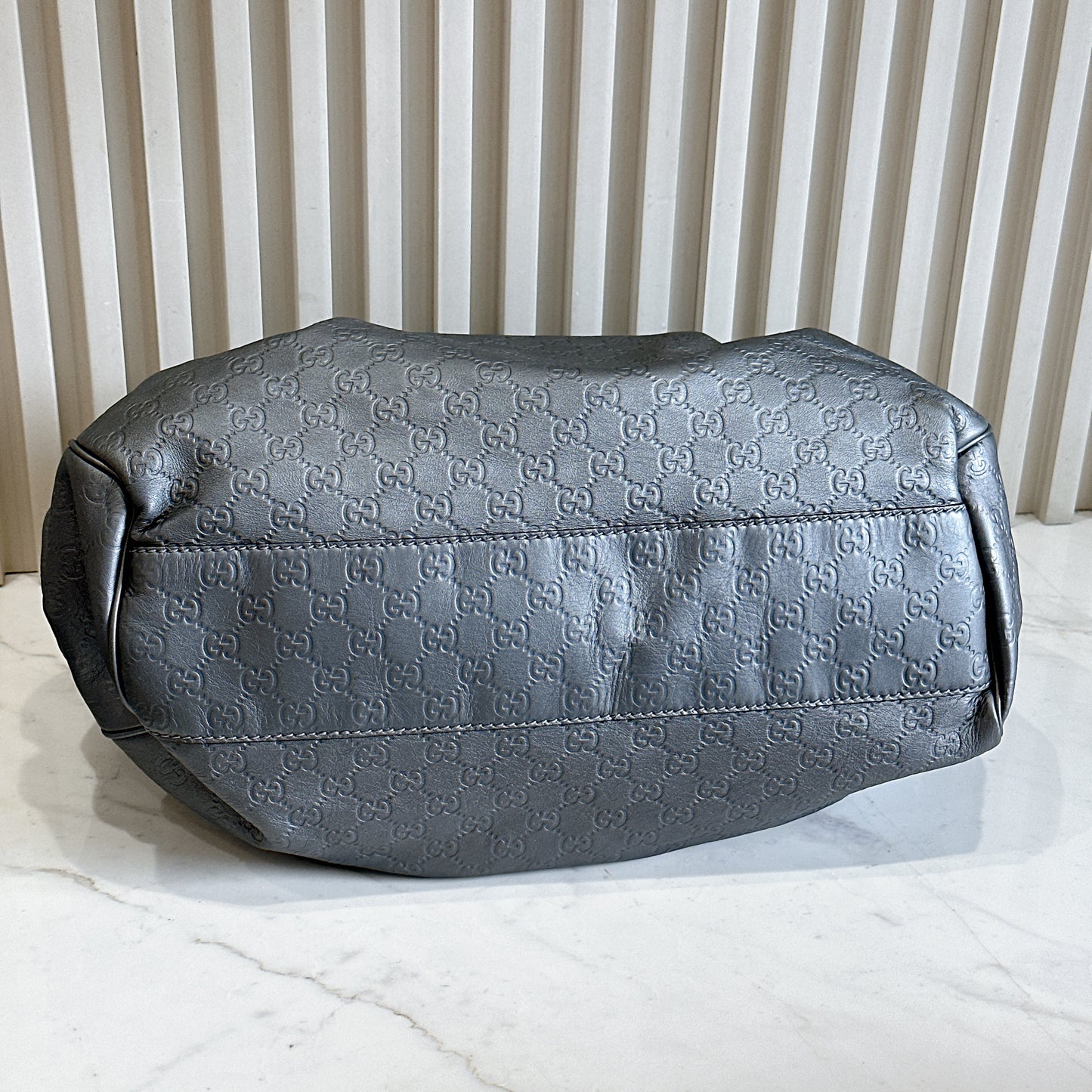 Gucci Sukey Shoulder Bag in Silver