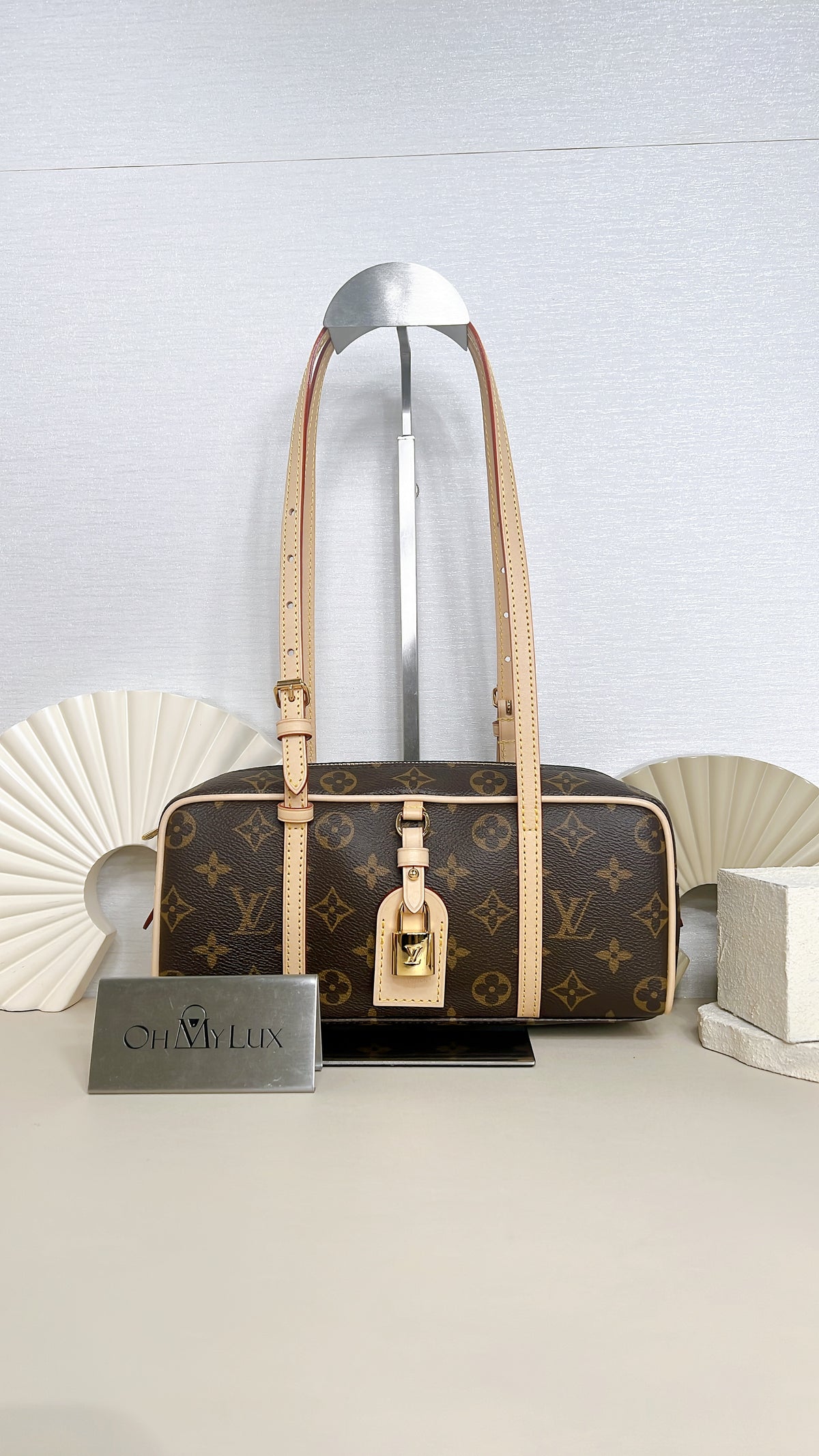 LV Monogram Hang On