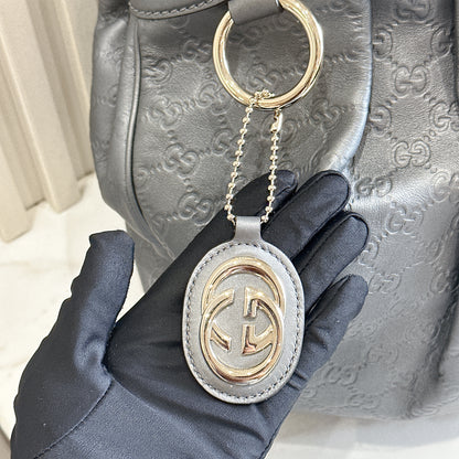 Gucci Sukey Shoulder Bag in Silver