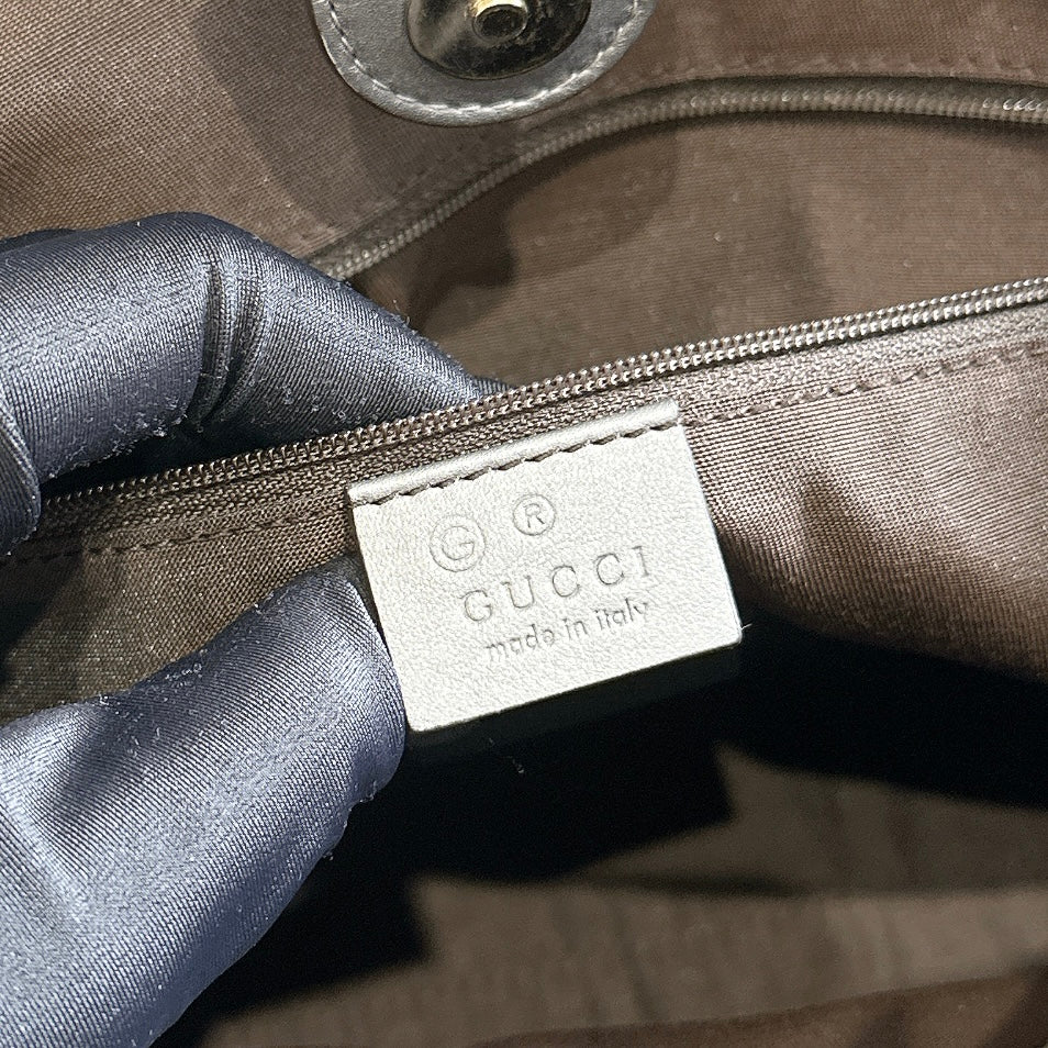 Gucci Sukey Shoulder Bag in Silver