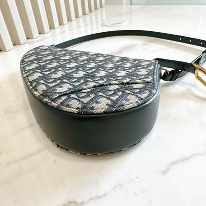 Dior Saddle Rodeo in Blue Dior Oblique Jacquard