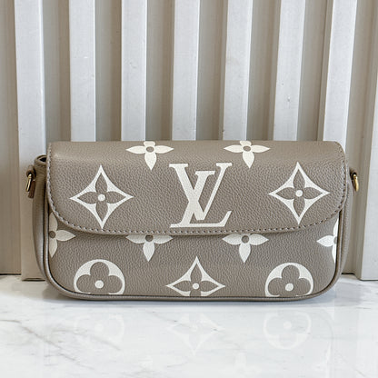 LV Ivy Bicolour WOC
