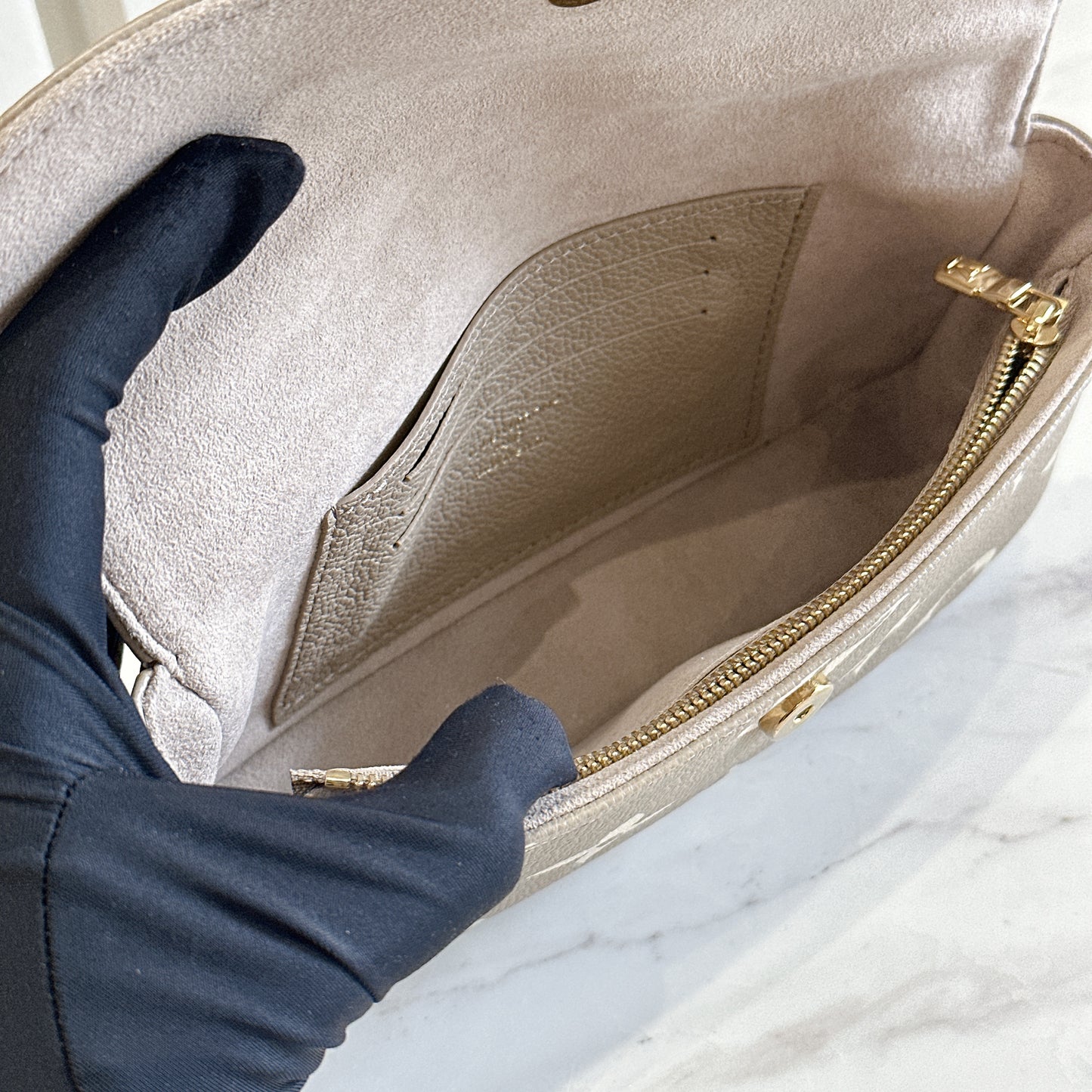LV Ivy Bicolour WOC