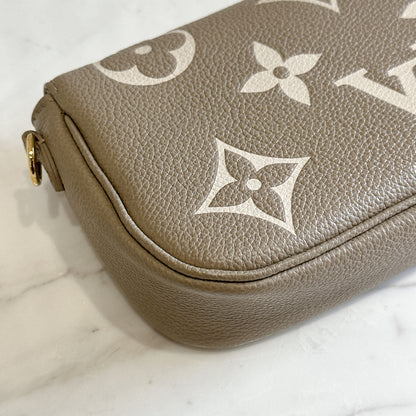 LV Ivy Bicolour WOC