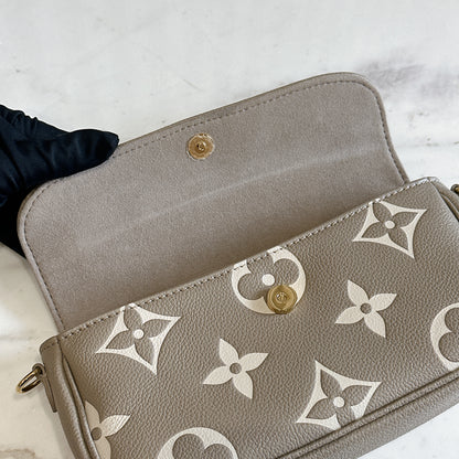 LV Ivy Bicolour WOC