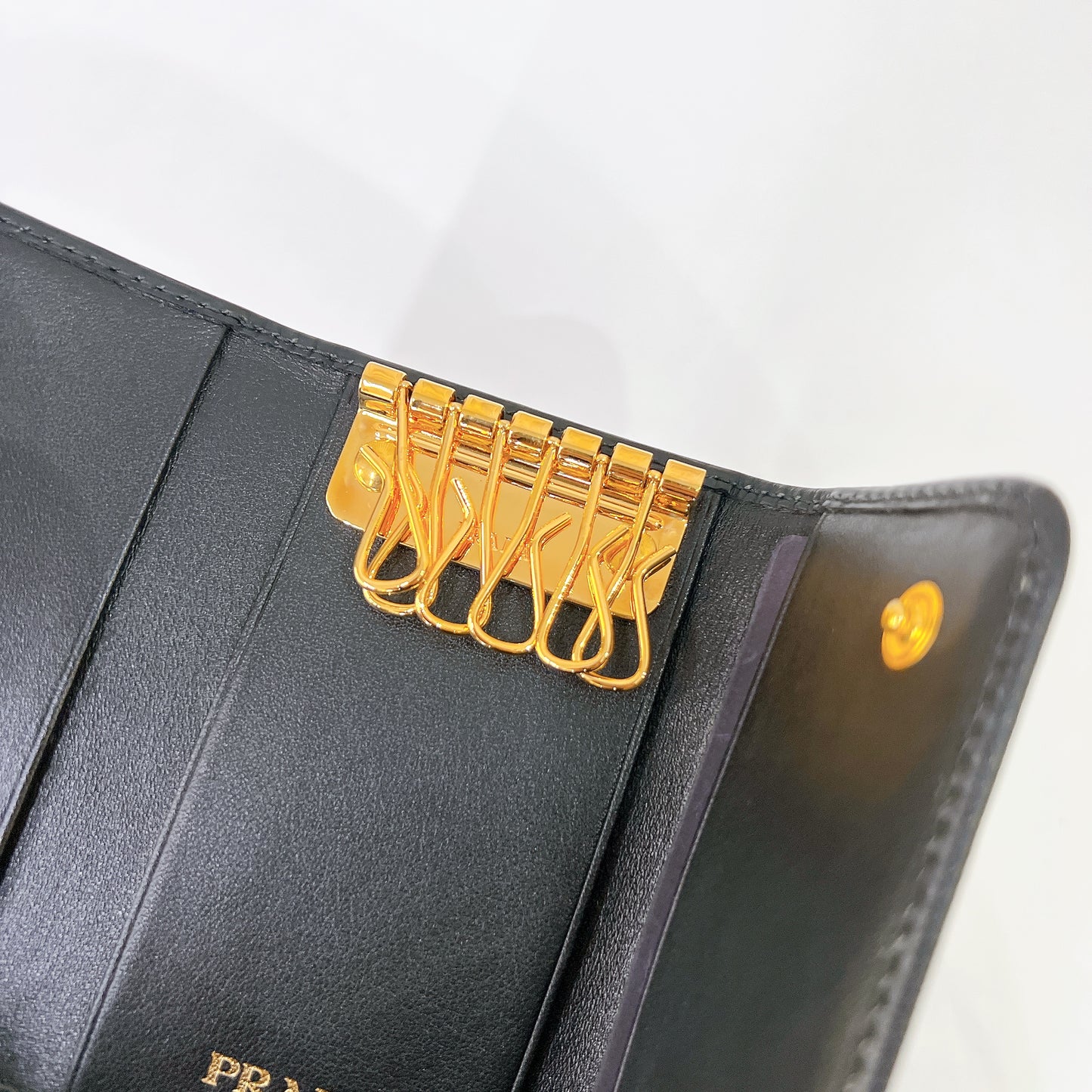 Prada Leather Key Case In Black