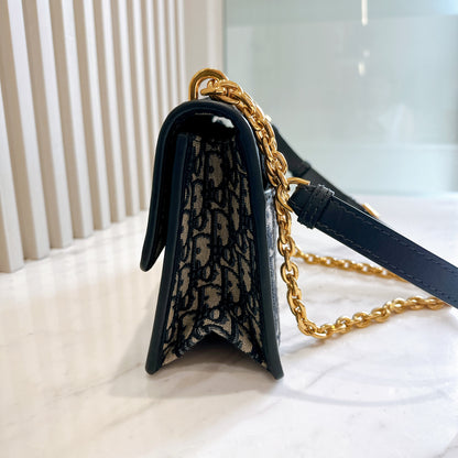 Dior Montaigne 30 Chain Bag