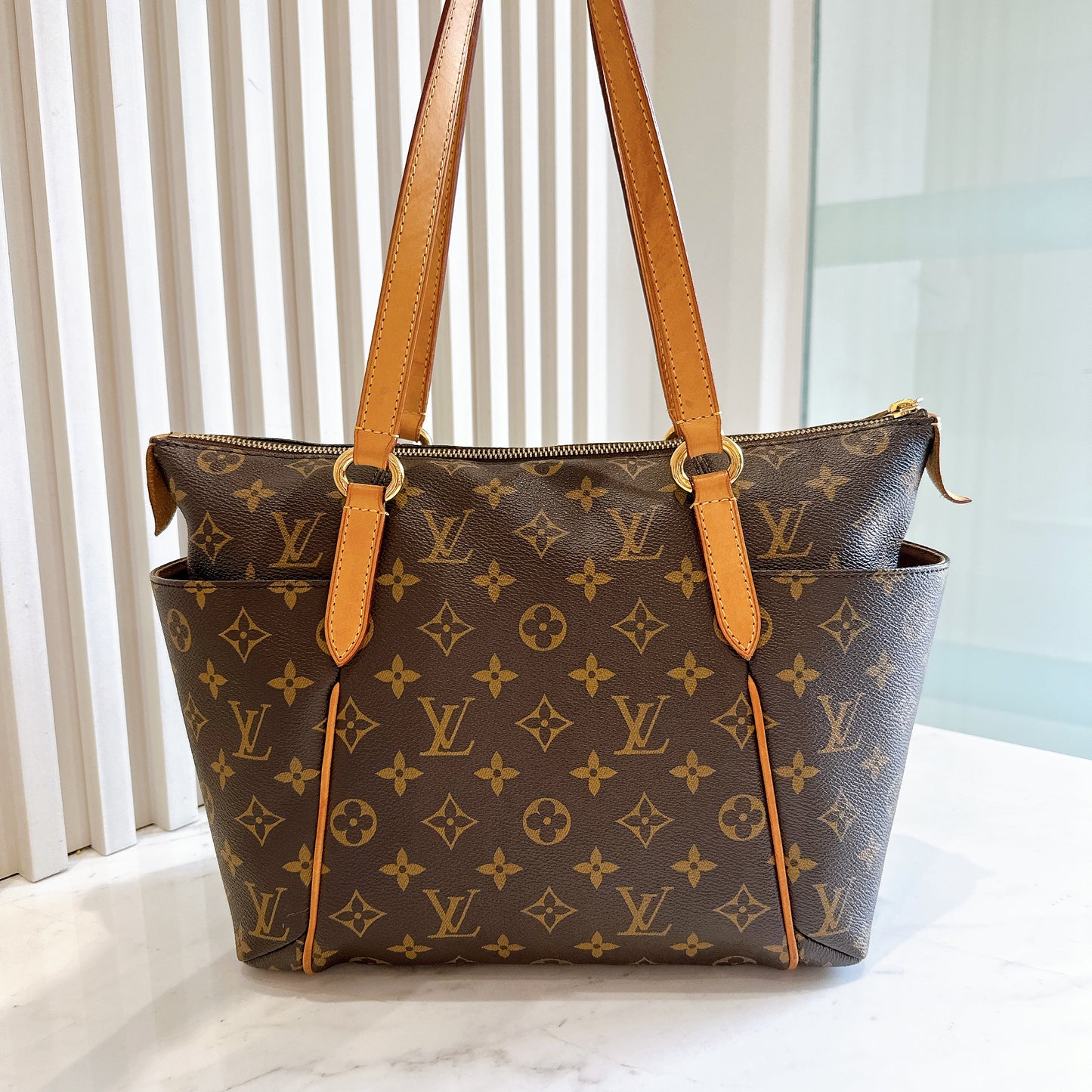 LV Monogram Totally PM
