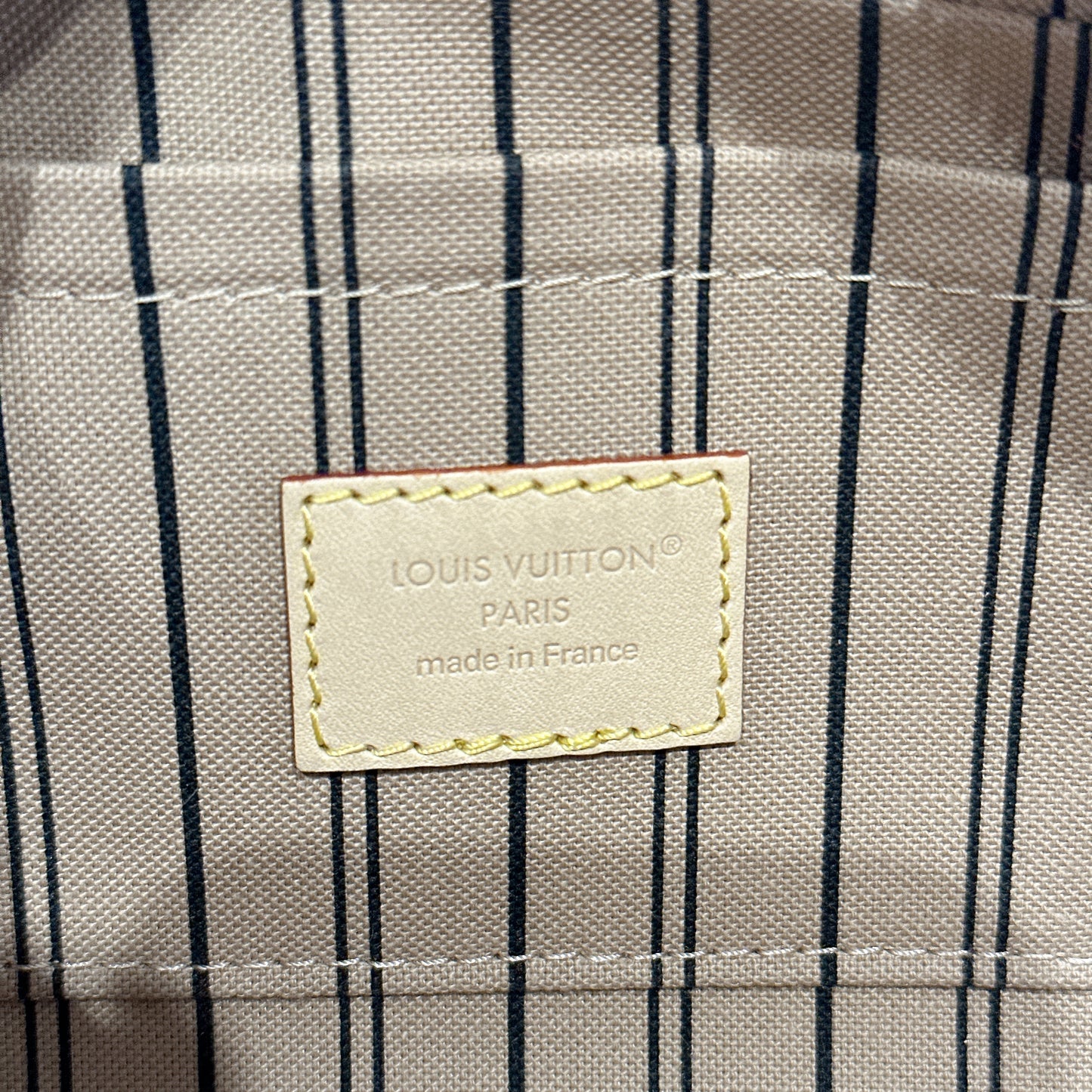 LV Monogram Hang On