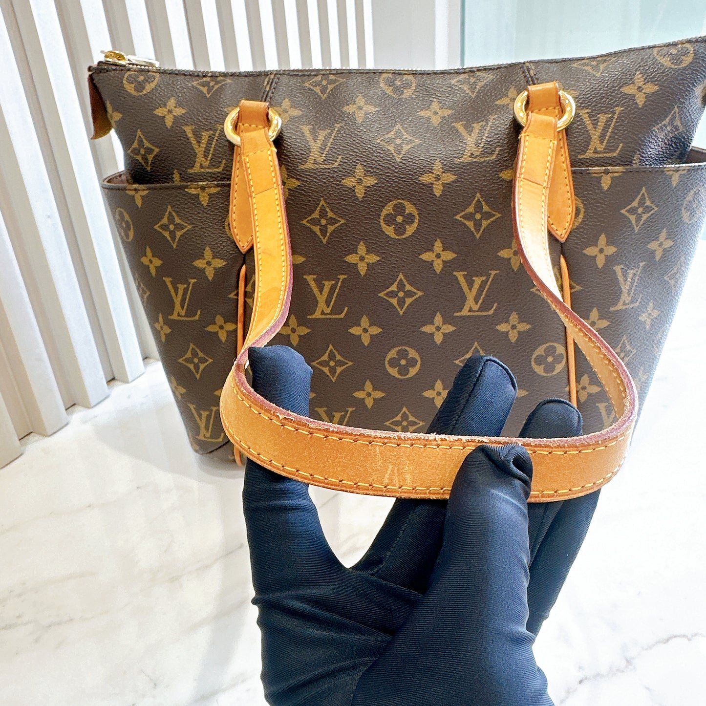 LV Monogram Totally PM